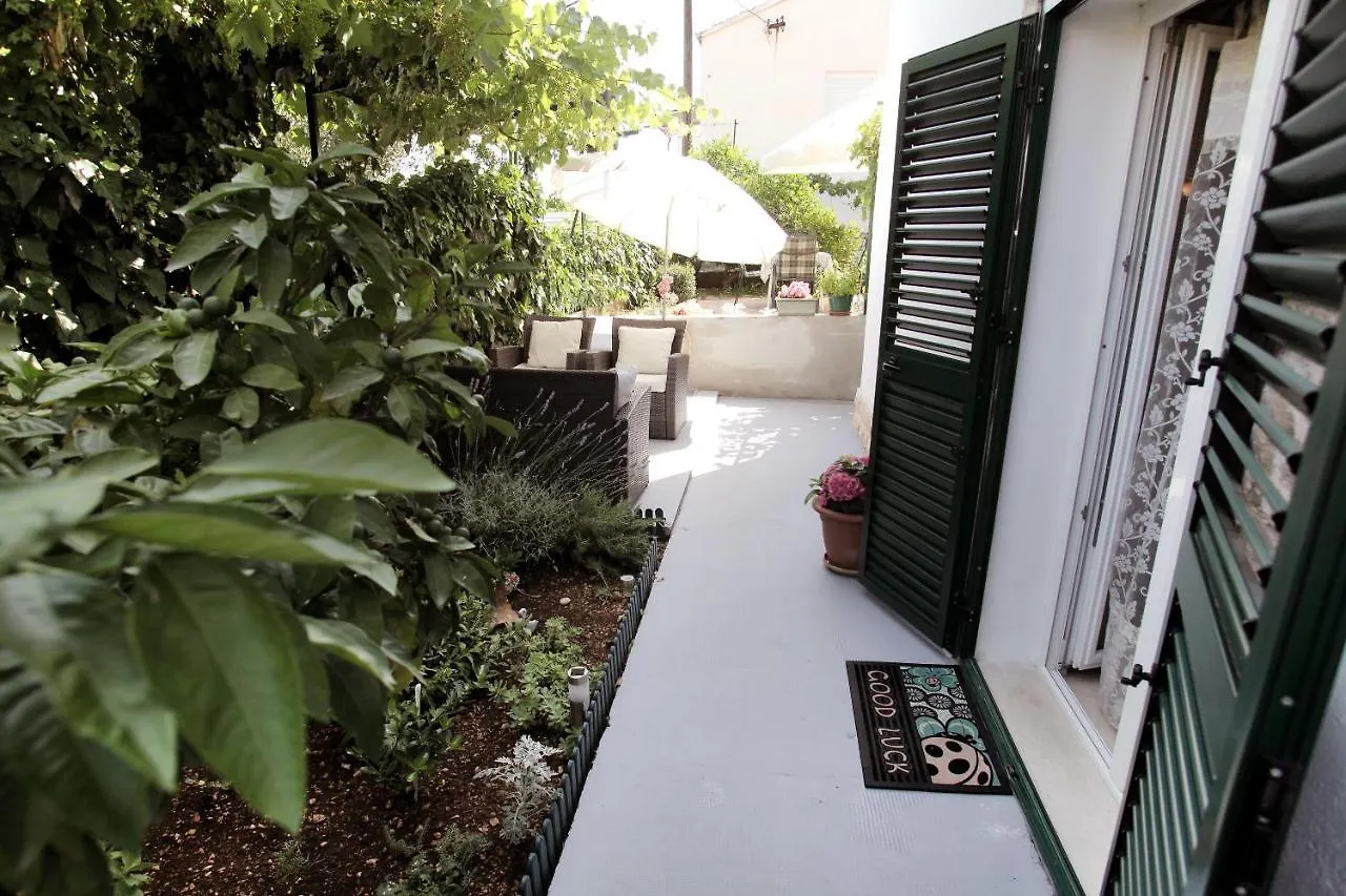 Apartment Eva Trogir Croatia
